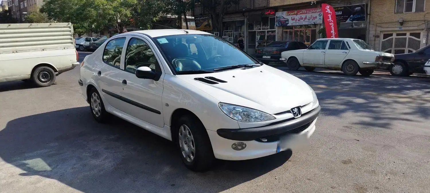 پژو ۲۰۶ صندوق دار v8 - 1395