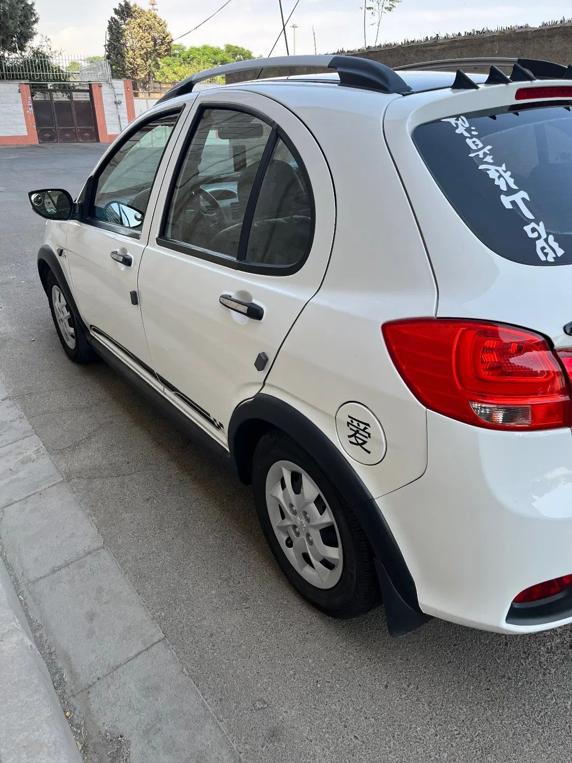 کوییک R دنده‌ای - 1402