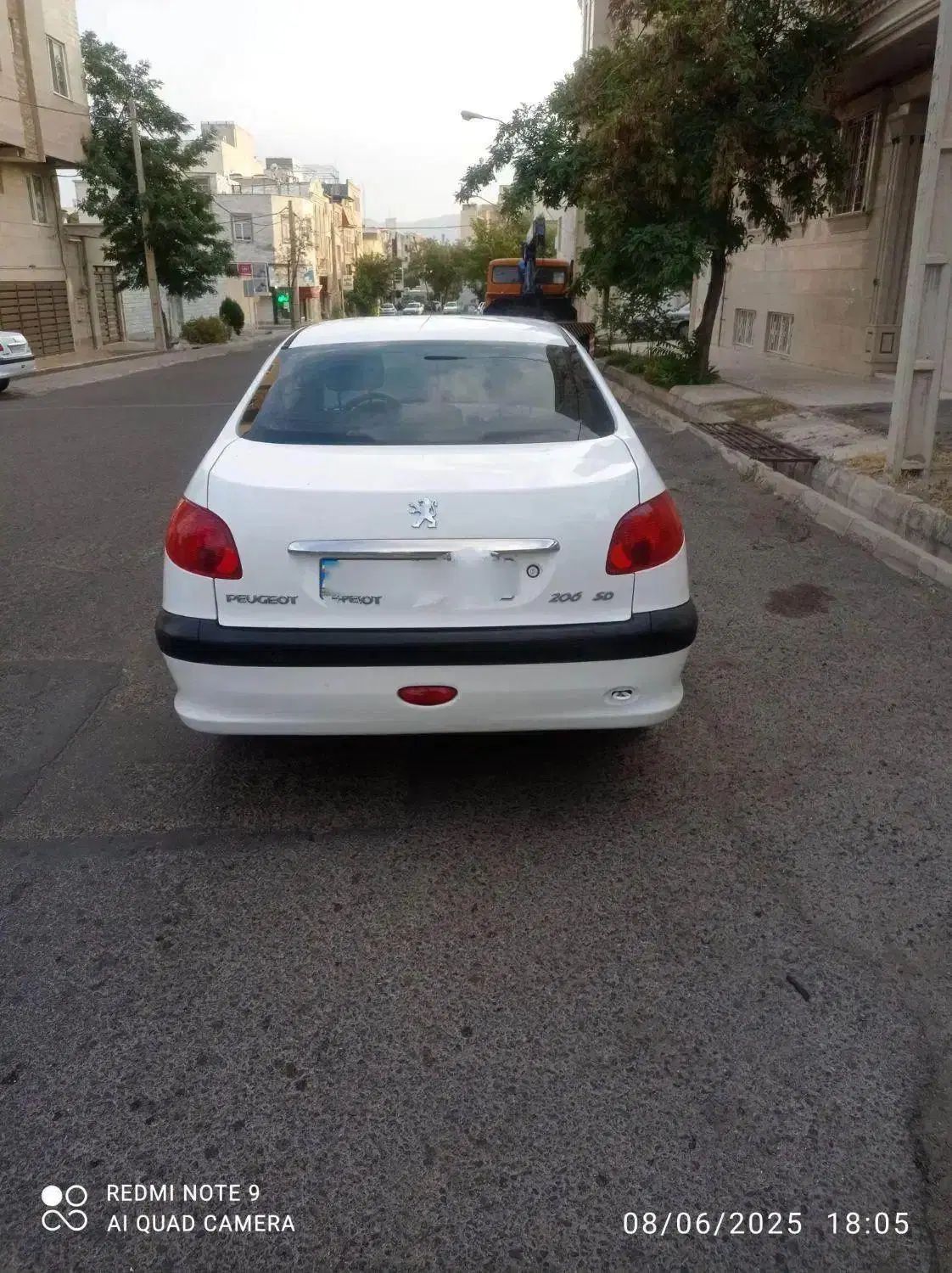 پژو ۲۰۶ صندوق دار v8 - 1396
