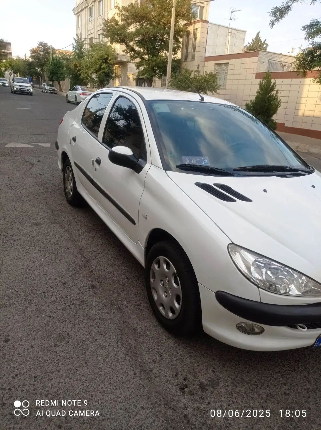 پژو ۲۰۶ صندوق دار v8 - 1396