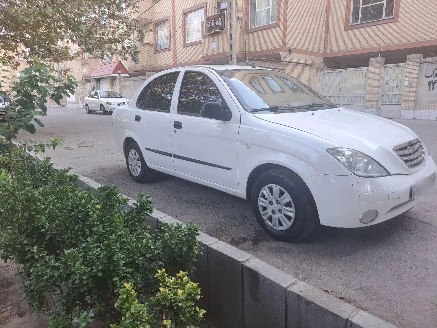 تیبا صندوق دار SX - 1398