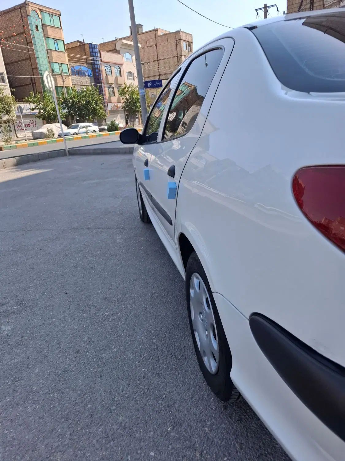 پژو ۲۰۶ صندوق دار v20 - 1388