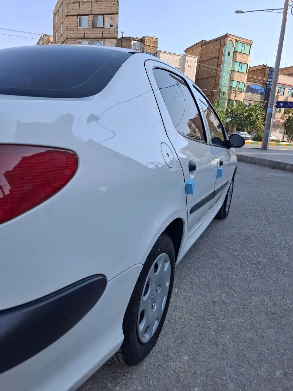 پژو ۲۰۶ صندوق دار v20 - 1388