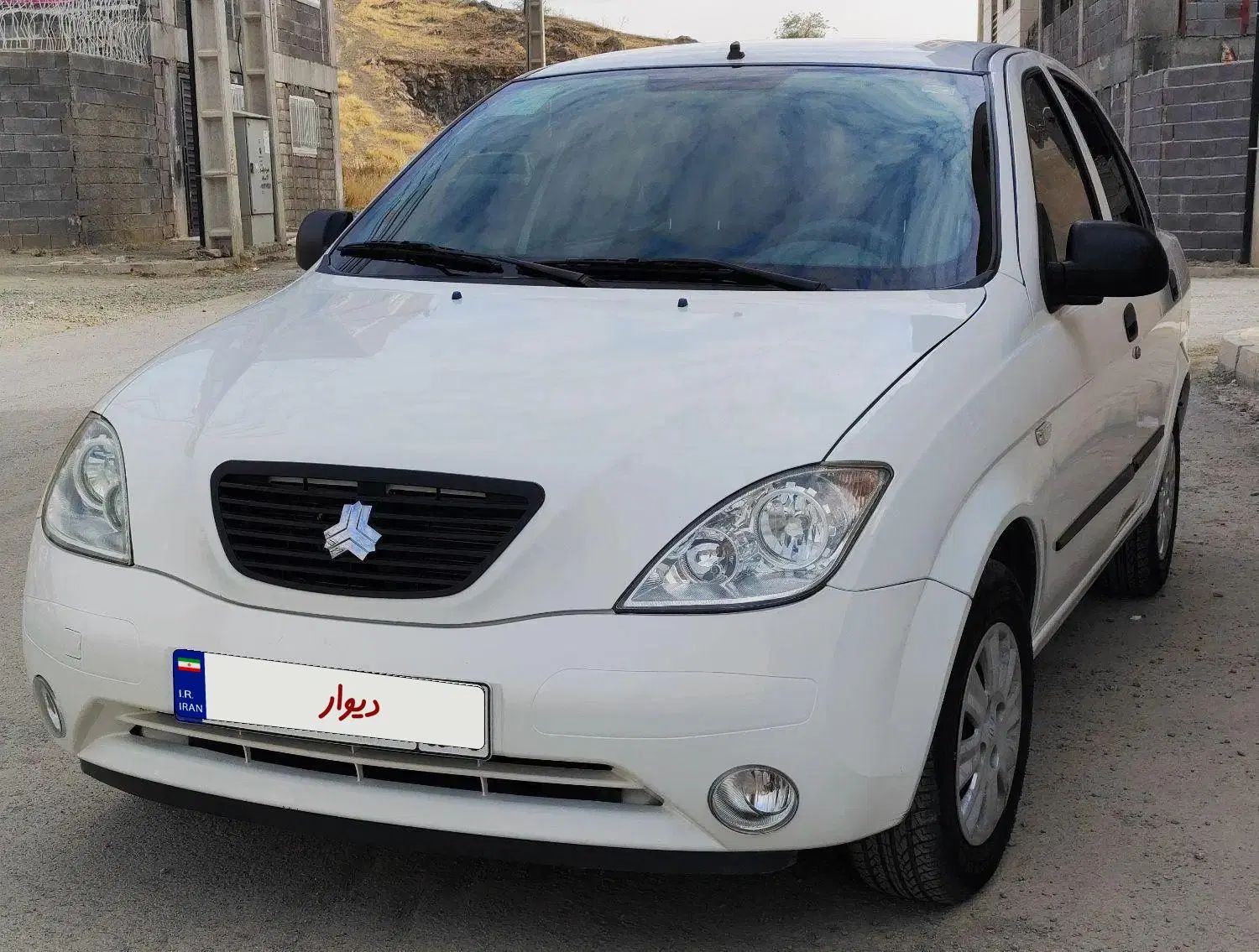 تیبا صندوق دار SX - 1399