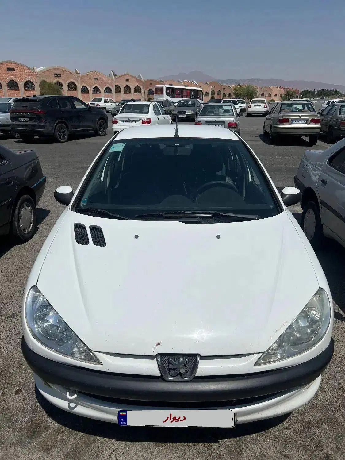 پژو ۲۰۶ صندوق دار v8 - 1394
