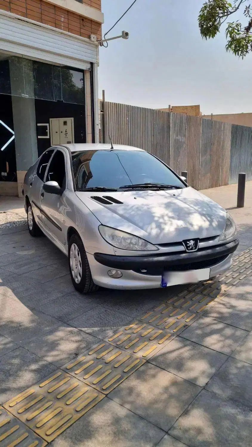پژو ۲۰۶ صندوق دار v8 - 1396
