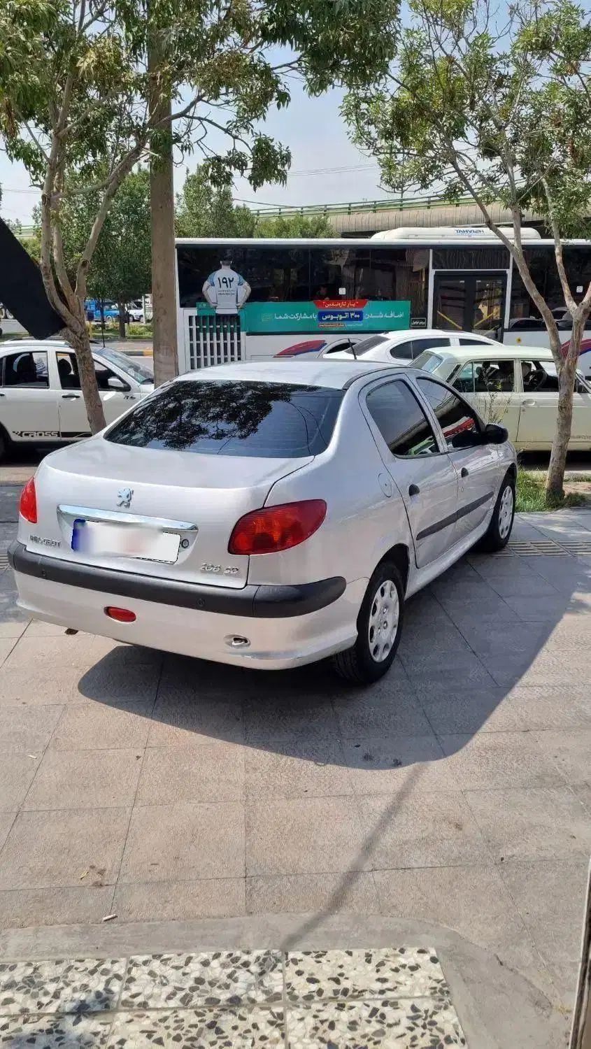 پژو ۲۰۶ صندوق دار v8 - 1396