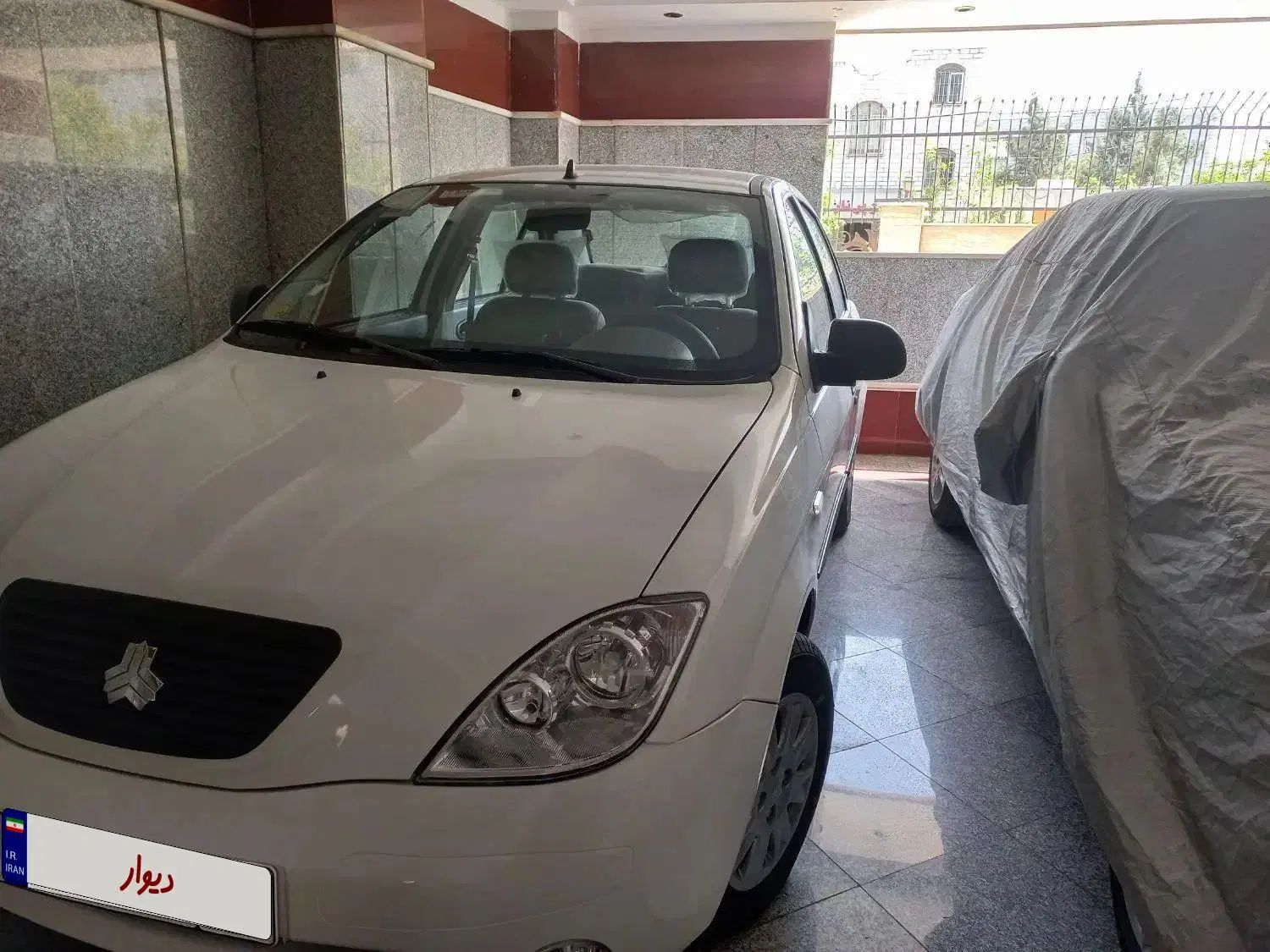 تیبا صندوق دار SX - 1398