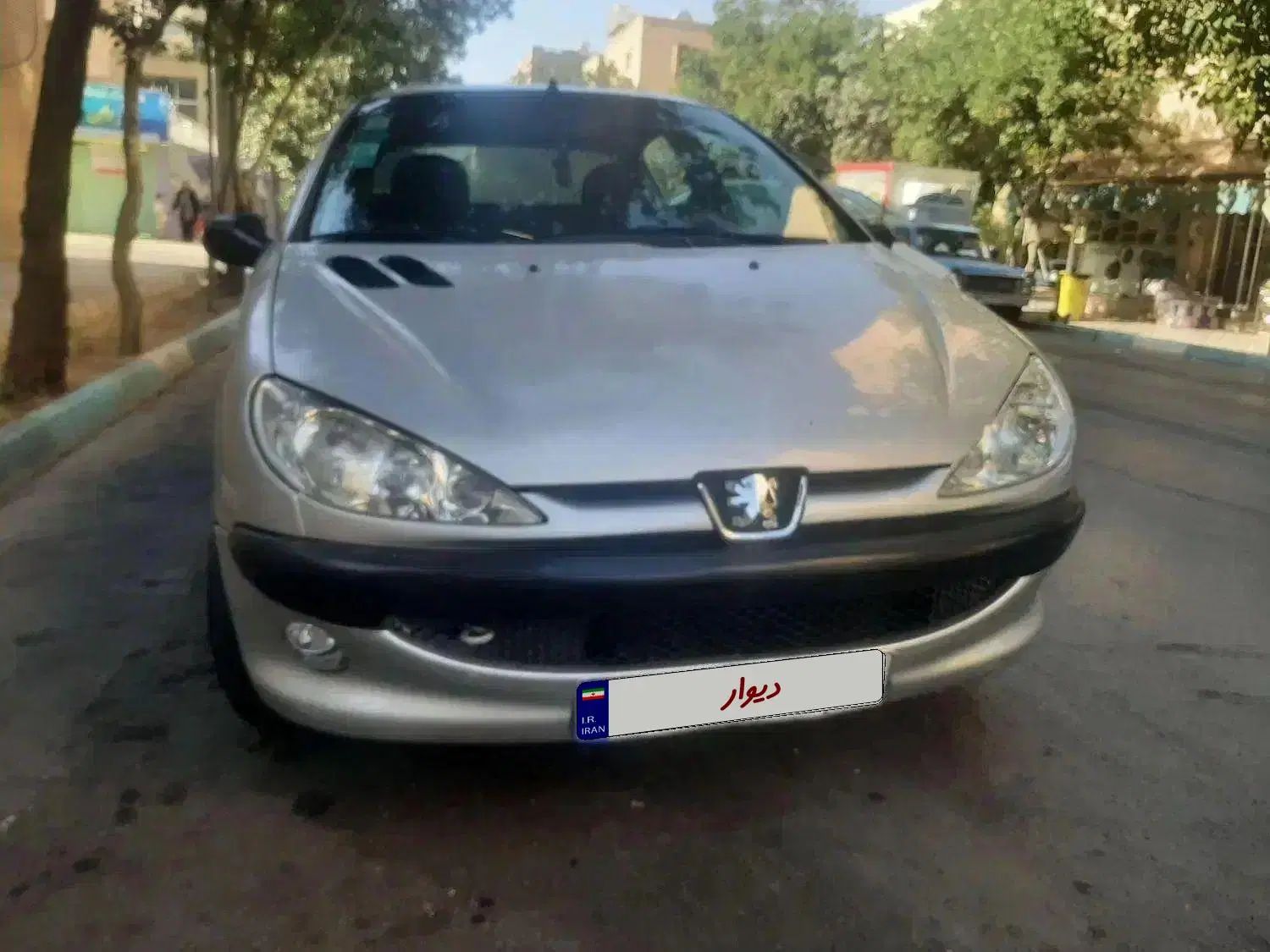 پژو ۲۰۶ صندوق دار v8 - 1390