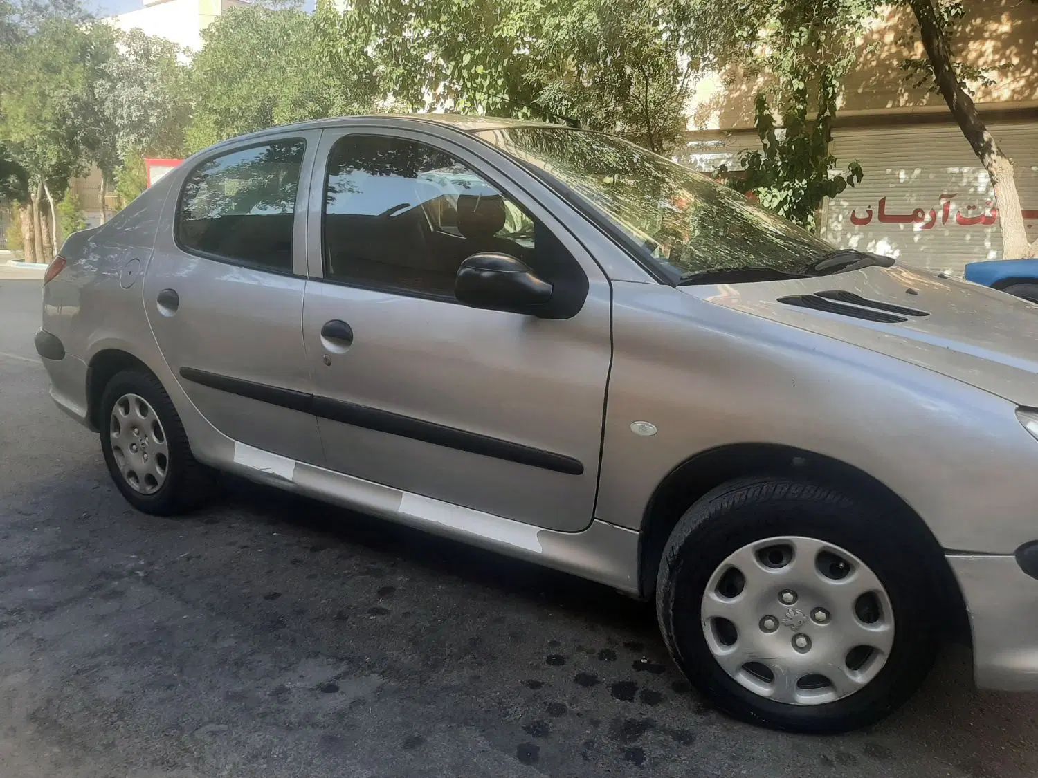 پژو ۲۰۶ صندوق دار v8 - 1390