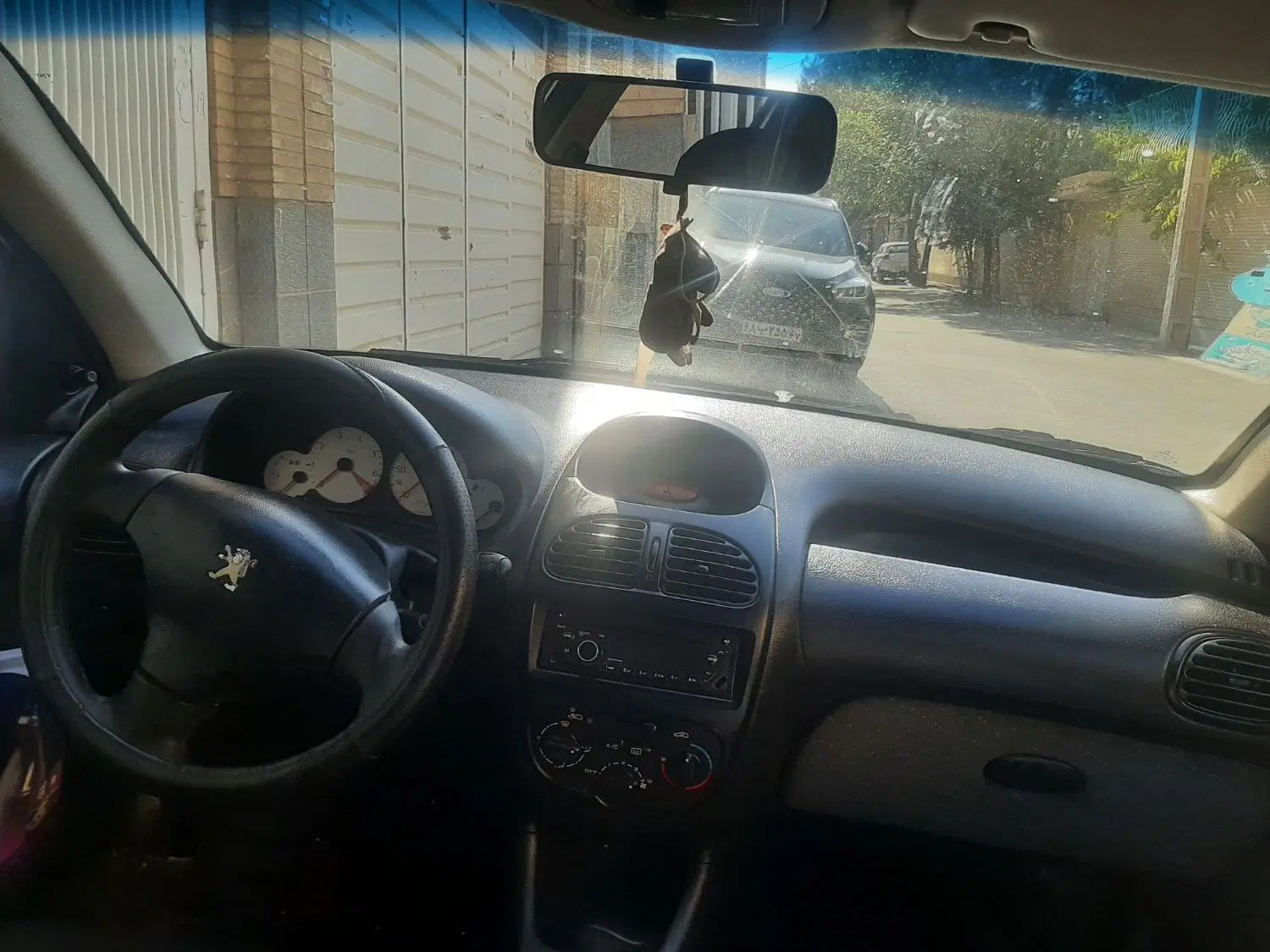 پژو ۲۰۶ صندوق دار v8 - 1390