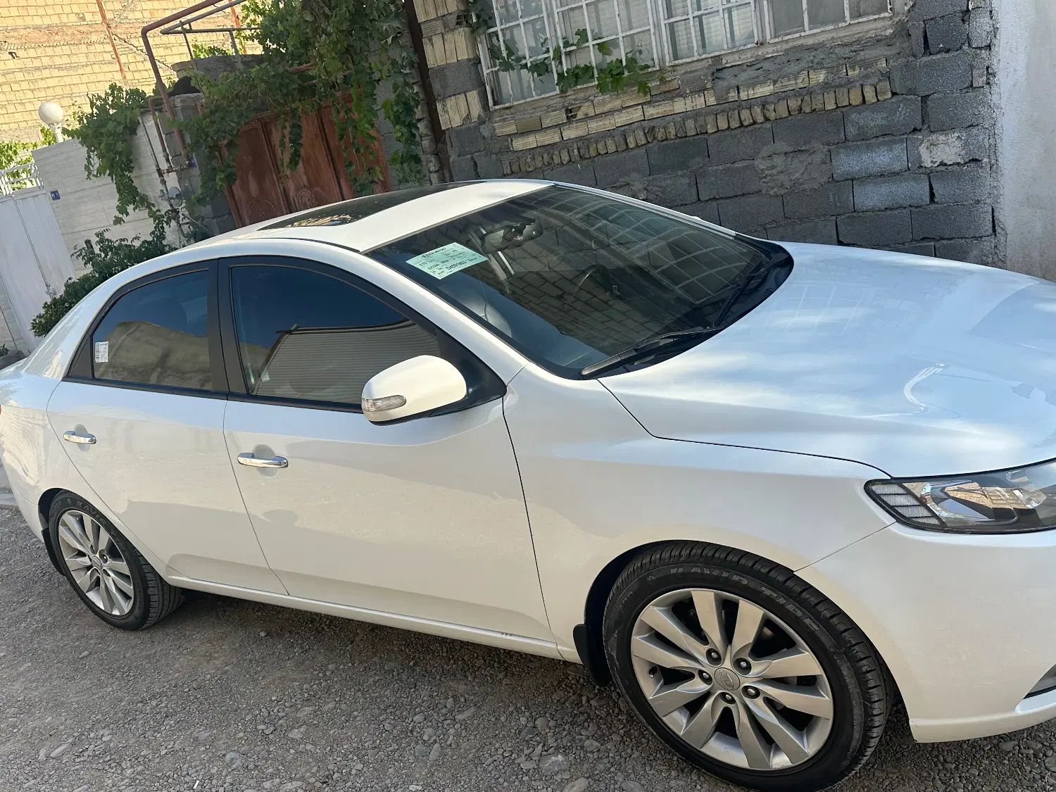 کیا سراتو 2.0 لیتر اتوماتیک GT لاین - 2010