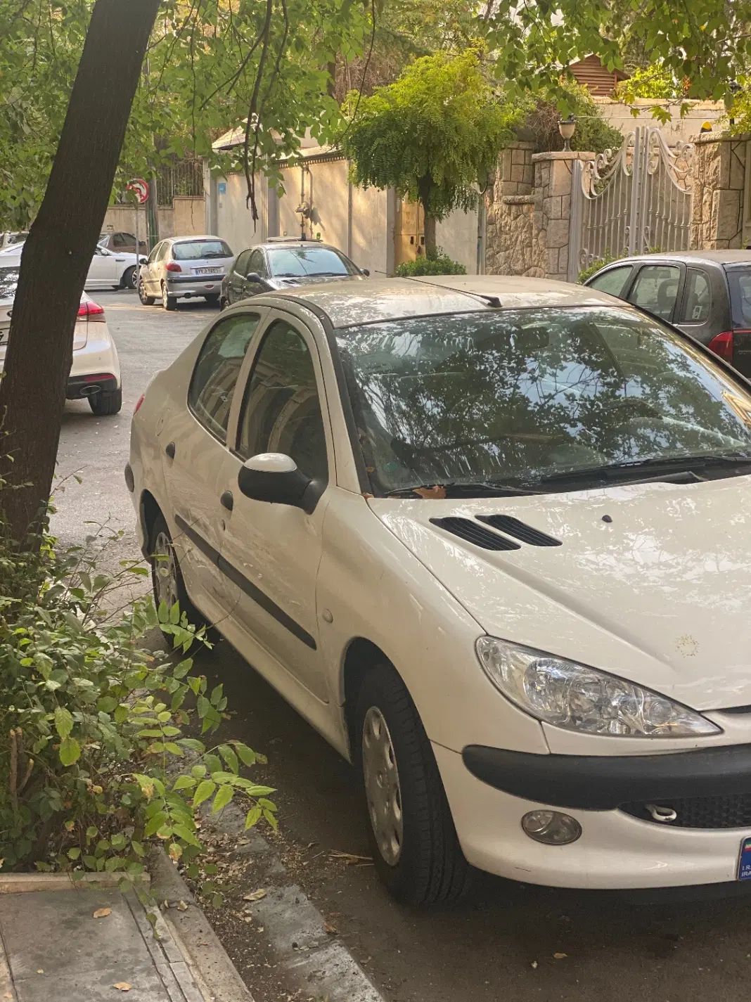 پژو ۲۰۶ صندوق دار v8 - 1396