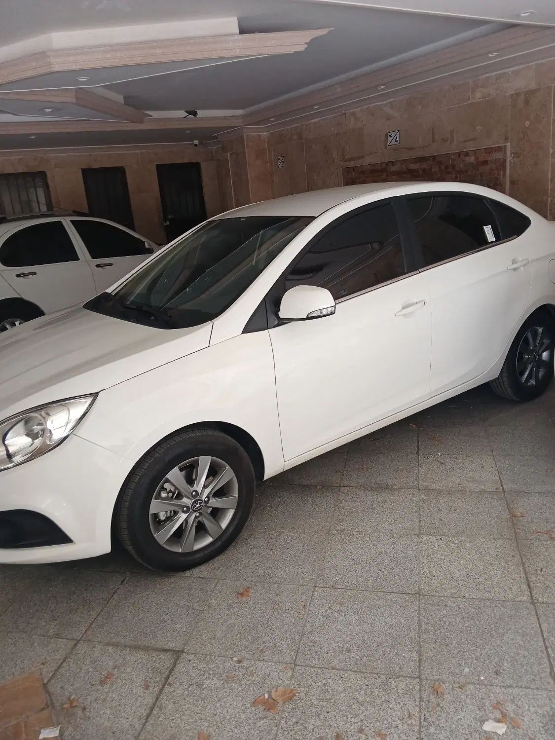 جک J4 اتوماتیک ساده - 1403