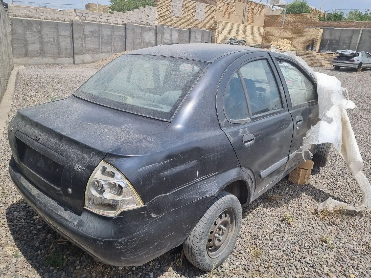 تیبا صندوق دار SX - 1390