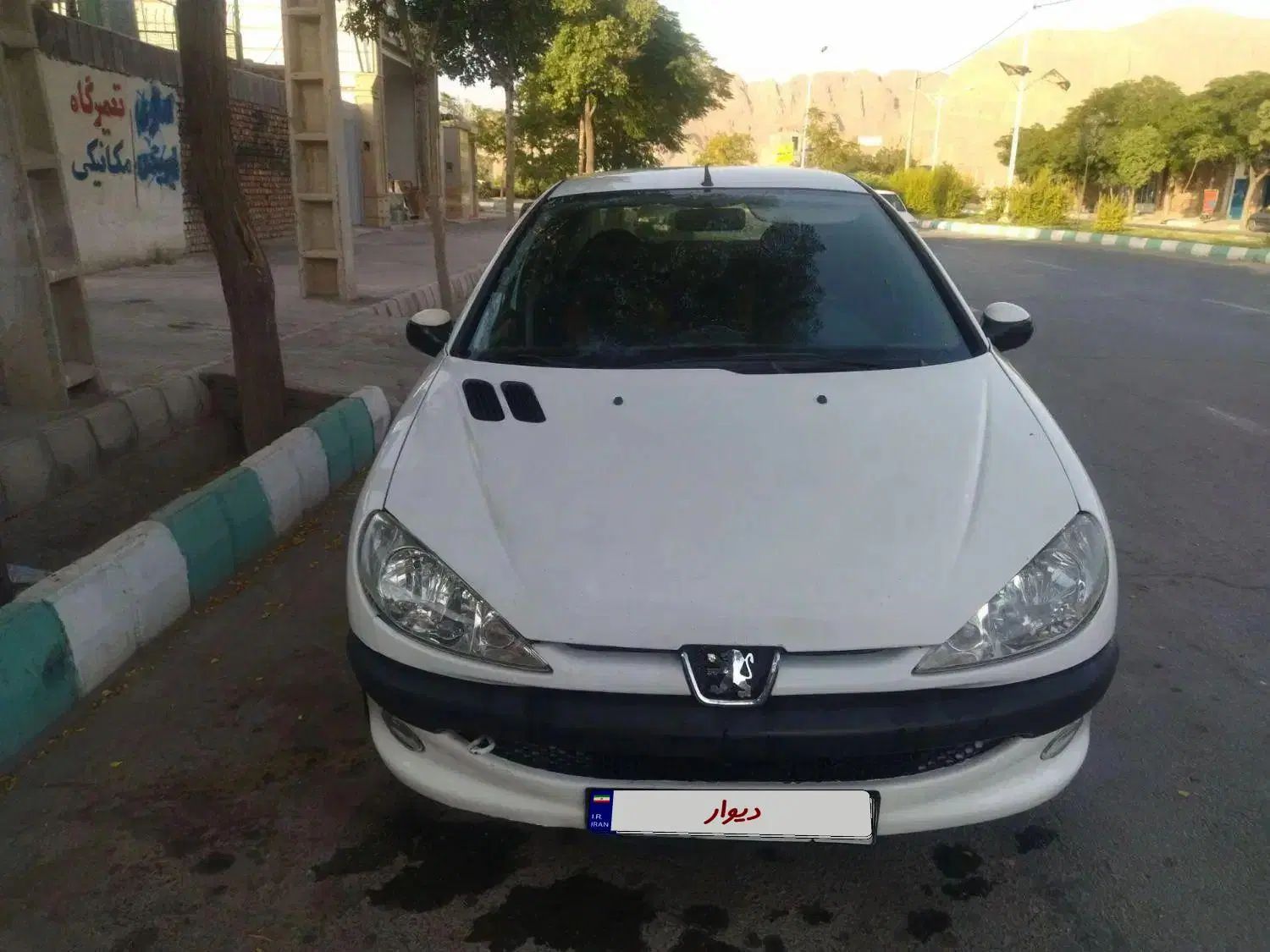 پژو ۲۰۶ صندوق دار v8 - 1393