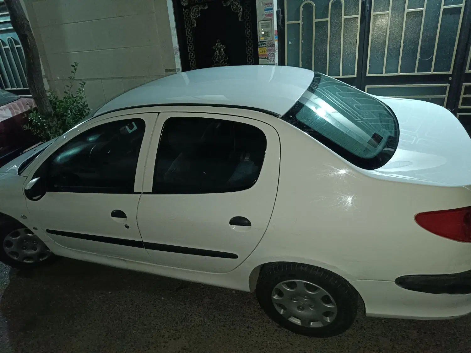پژو ۲۰۶ صندوق دار v20 - 1391
