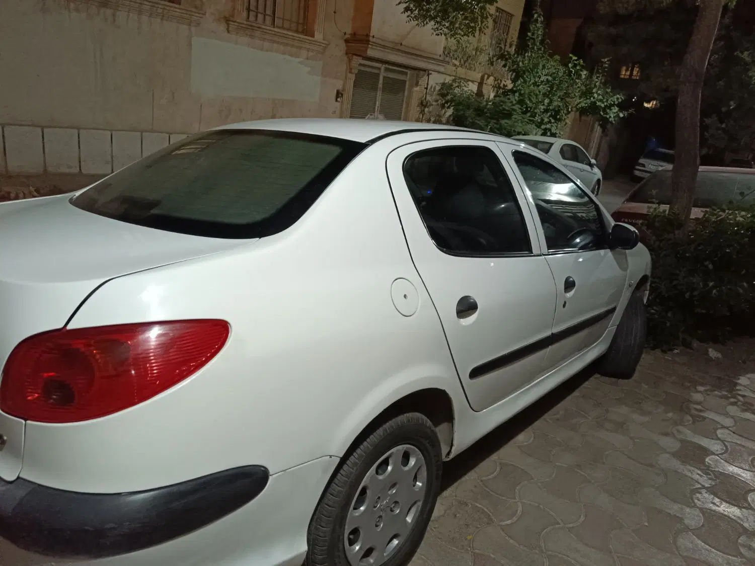 پژو ۲۰۶ صندوق دار v20 - 1391
