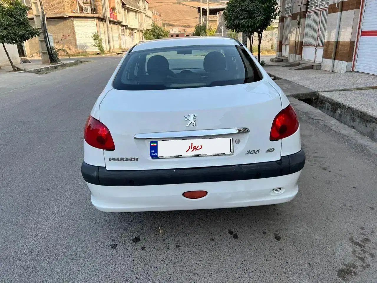 پژو ۲۰۶ صندوق دار v8 - 1394