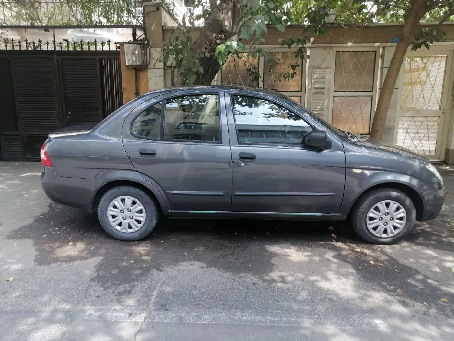 تیبا صندوق دار SX - 1398