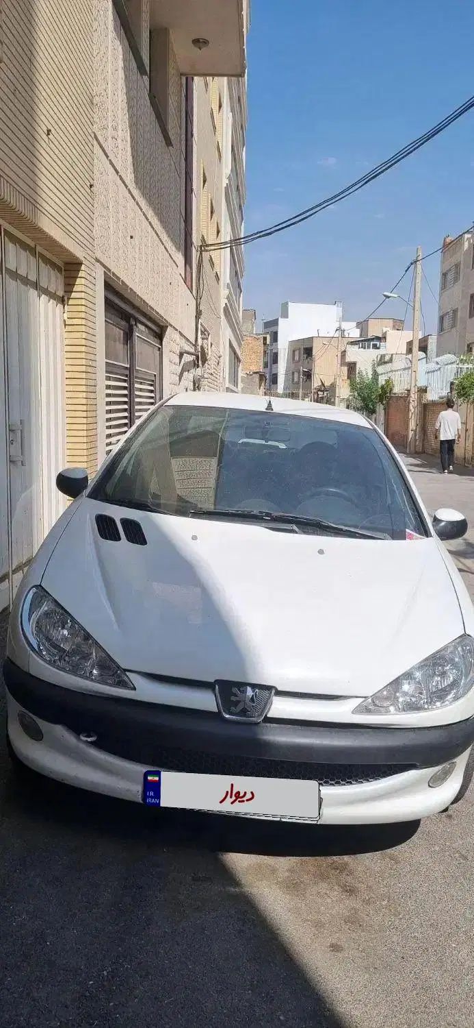 پژو ۲۰۶ صندوق دار v8 - 1389