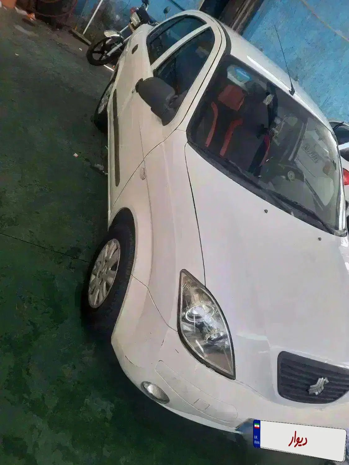 تیبا صندوق دار SX - 1393