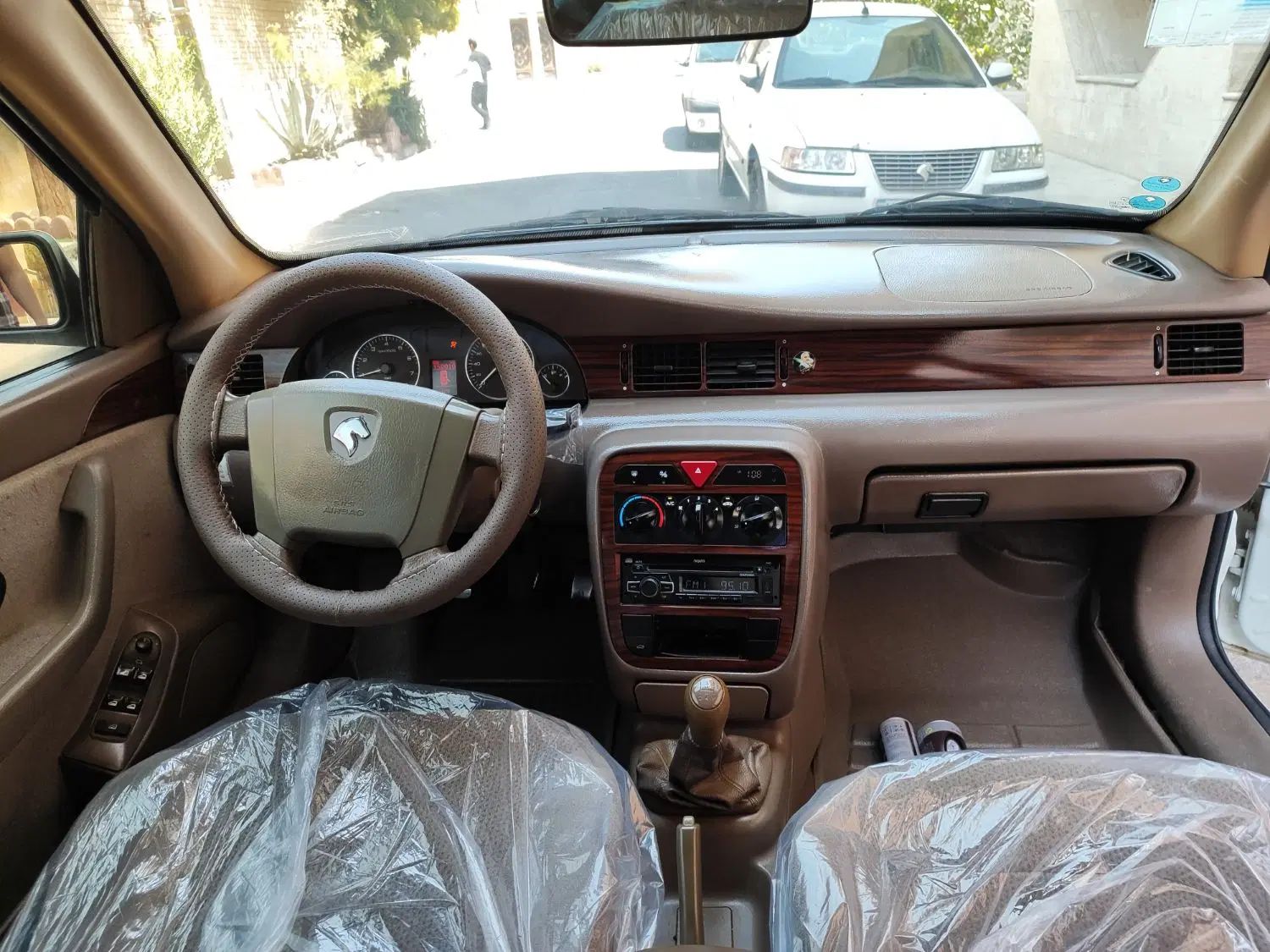 سمند LX XU7 - 1395