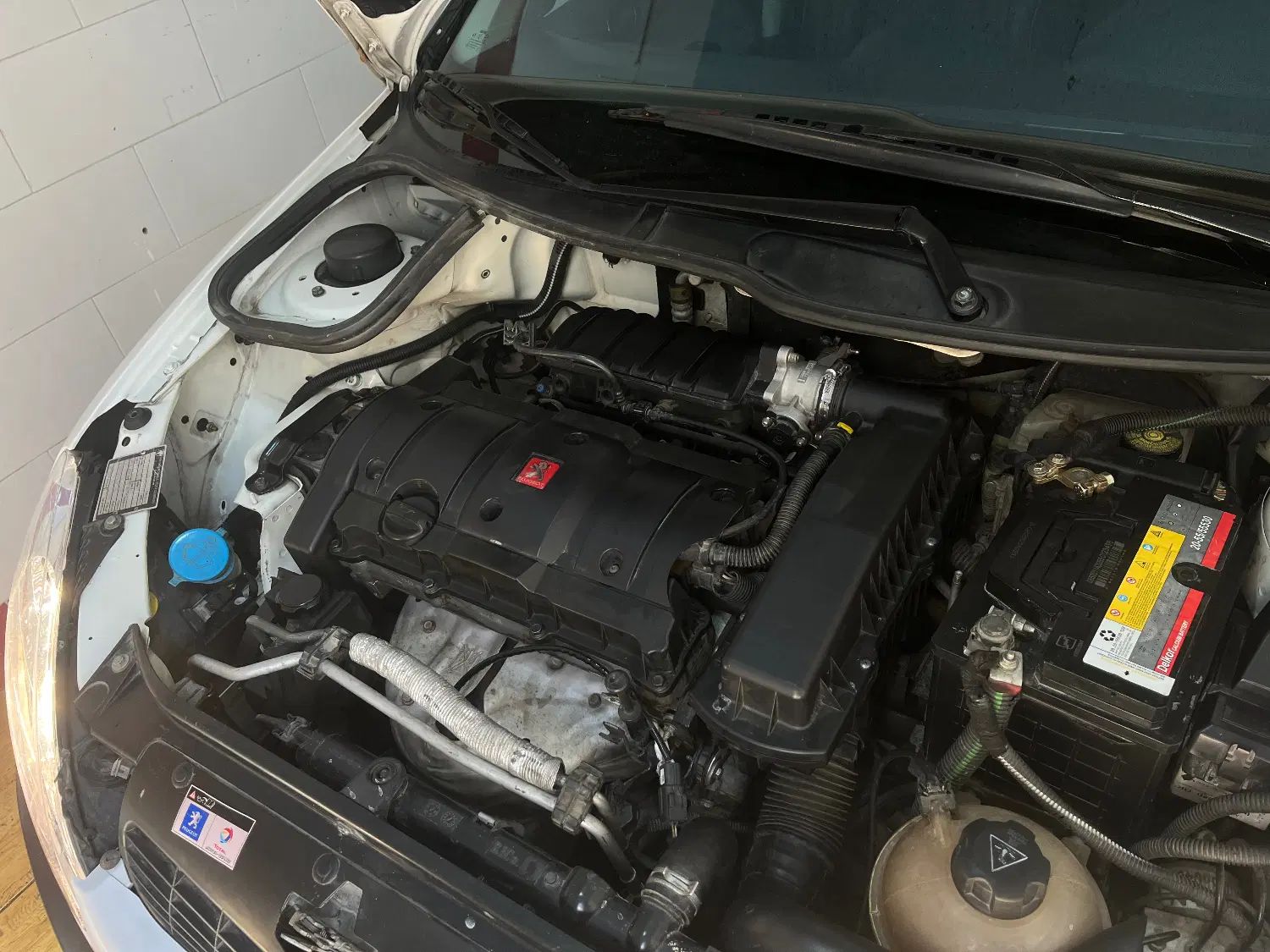 پژو ۲۰۶ صندوق دار v8 - 1392