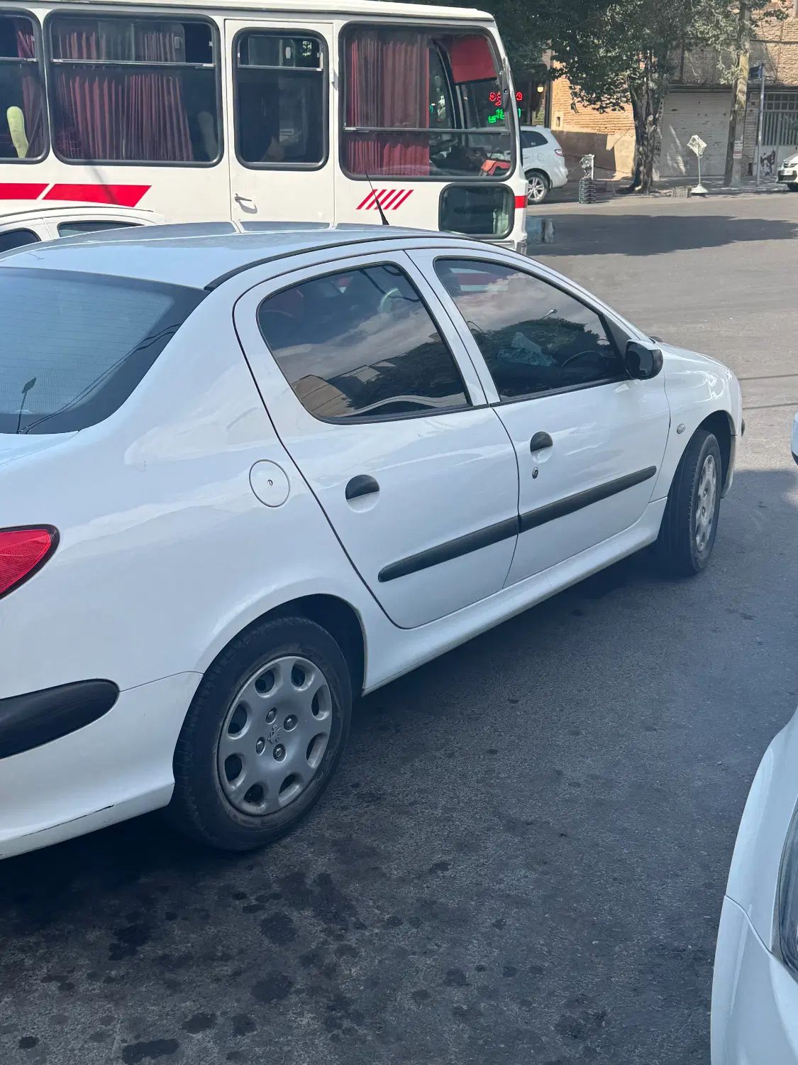 پژو ۲۰۶ صندوق دار v8 - 1396