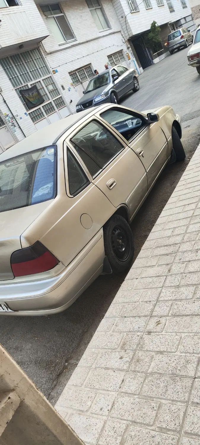 دوو سیلو سدان - 1382