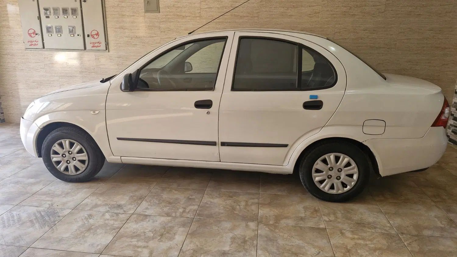 تیبا صندوق دار SX - 1398