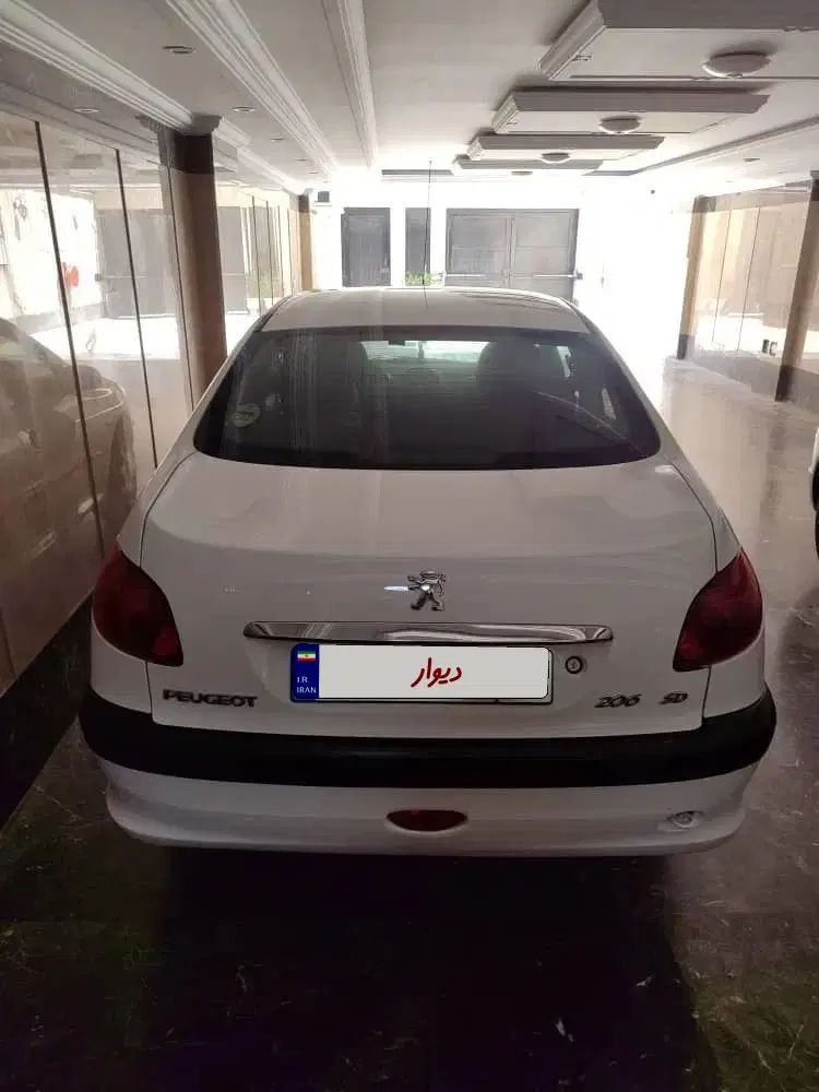 پژو ۲۰۶ صندوق دار v8 - 1399