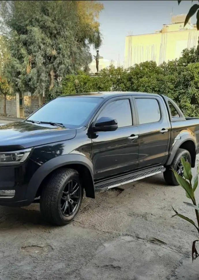خودرو کی ام سی، T8 آگهی ann_19999414