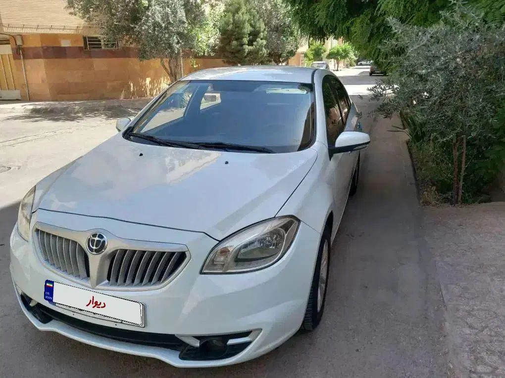 برلیانس H330 دنده‌ای 1500 - 1396
