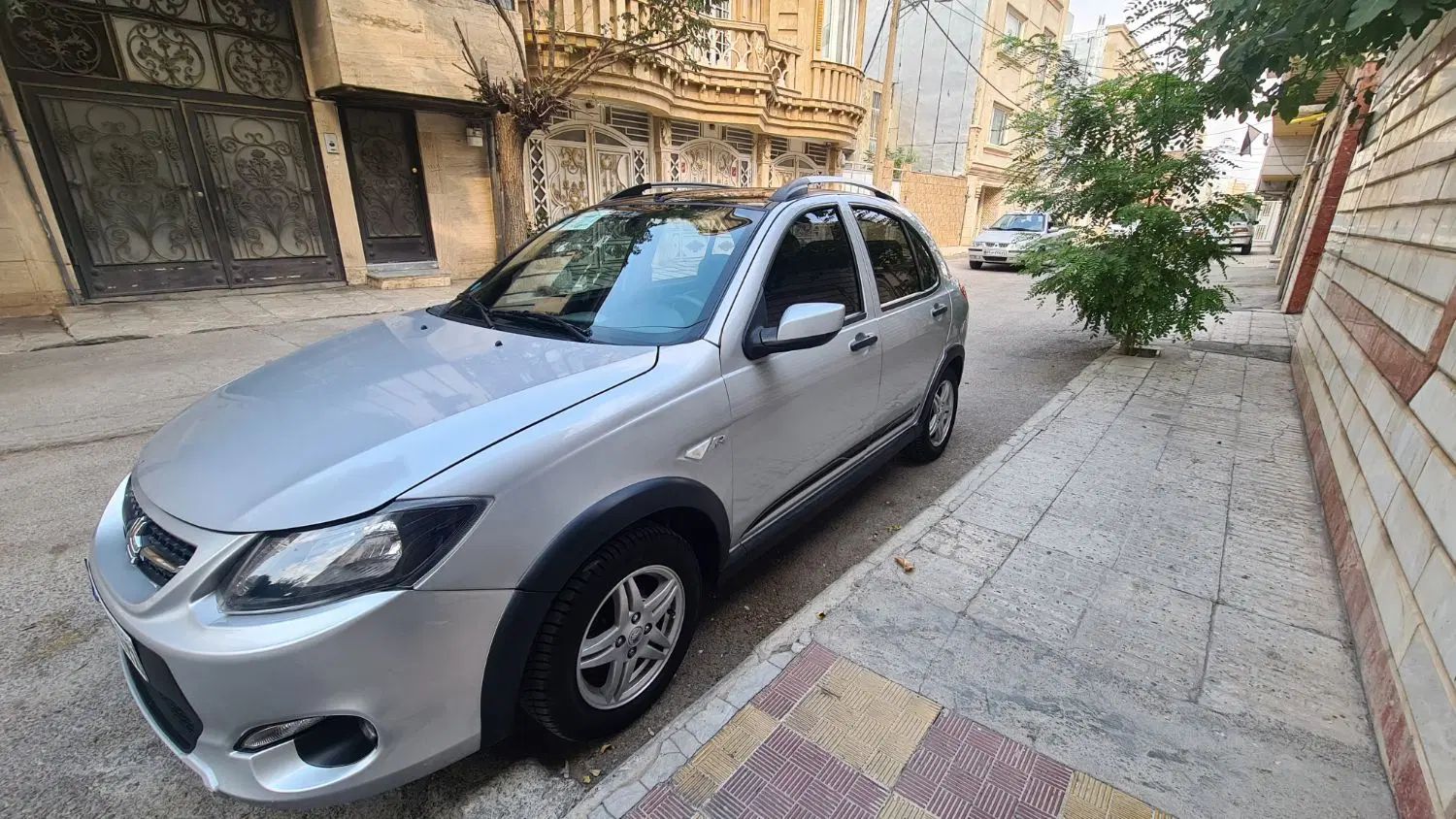 خودرو کوییک، R آگهی ann_19999524