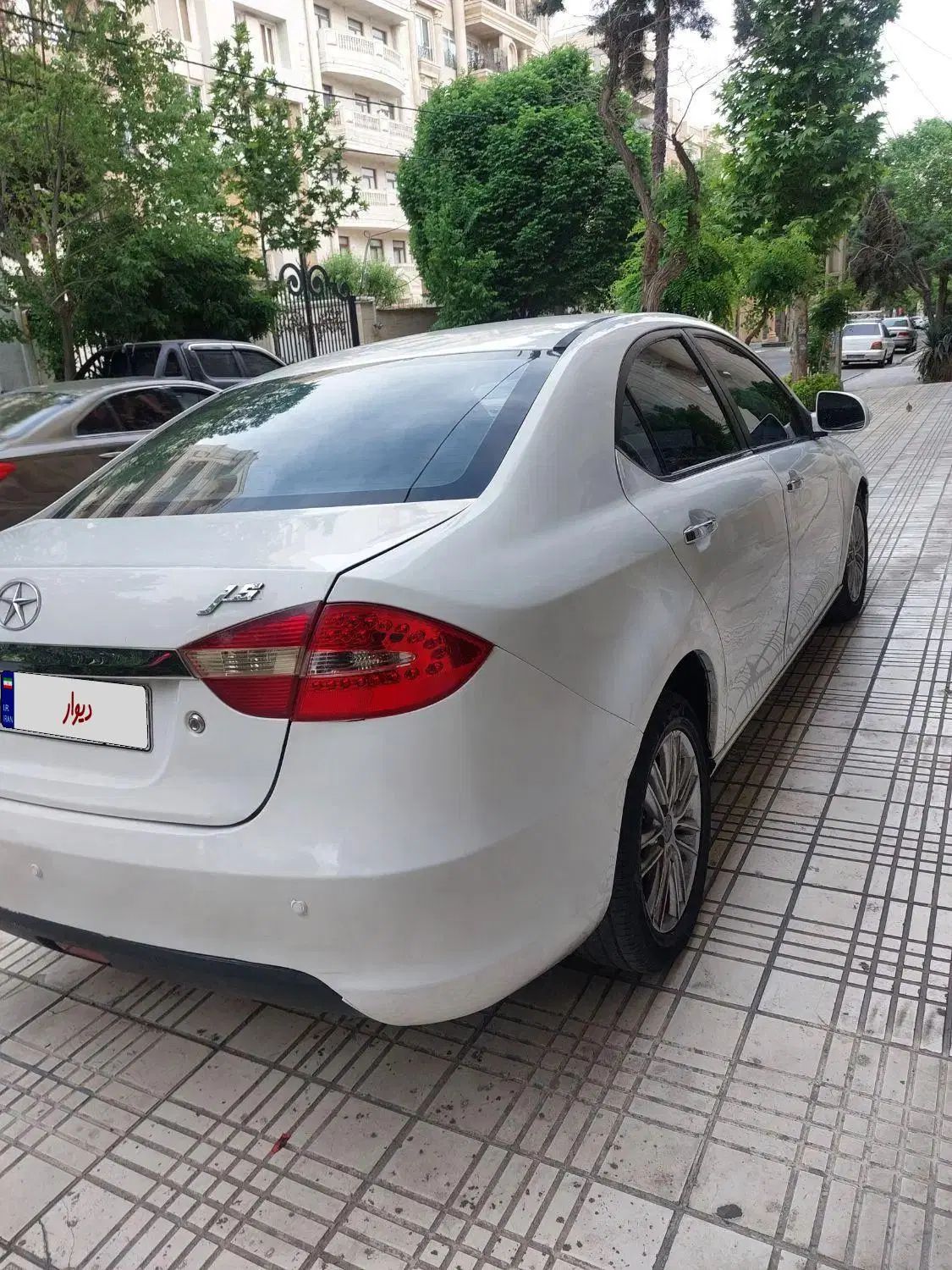 جک J5 اتوماتیک - 1394