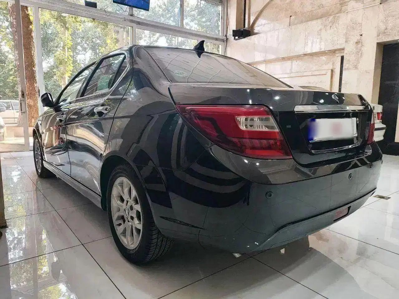 دنا پلاس توربو اتوماتیک - 1400