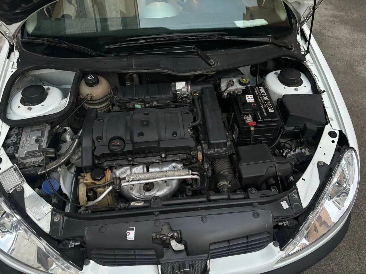 پژو ۲۰۶ صندوق دار v8 - 1390