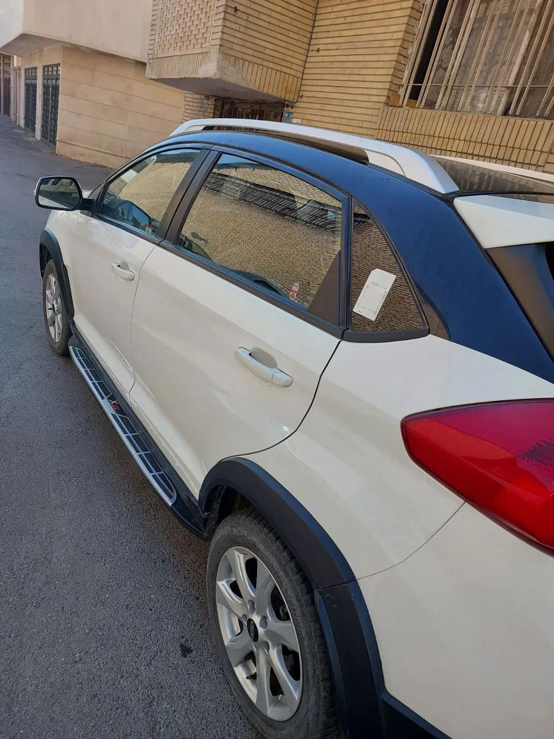 ام وی ام X22 دنده ای اسپرت لاکچری - 1400