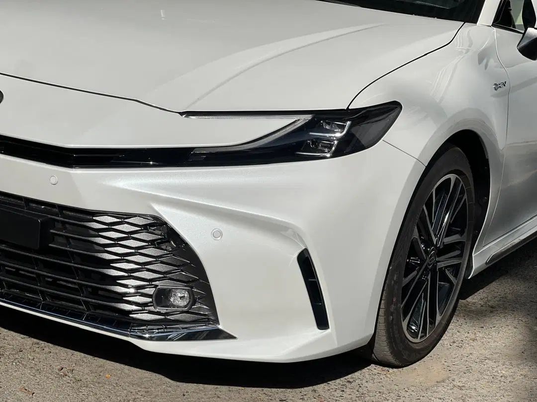 تویوتا کمری XLE - 2025