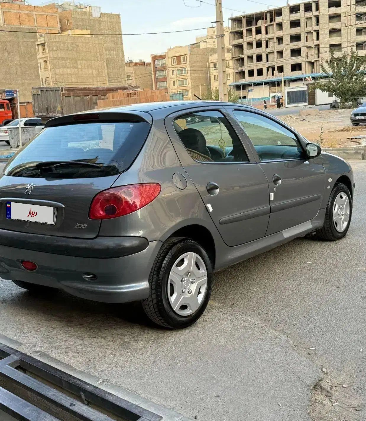 پژو 206 تیپ 5 - 1396