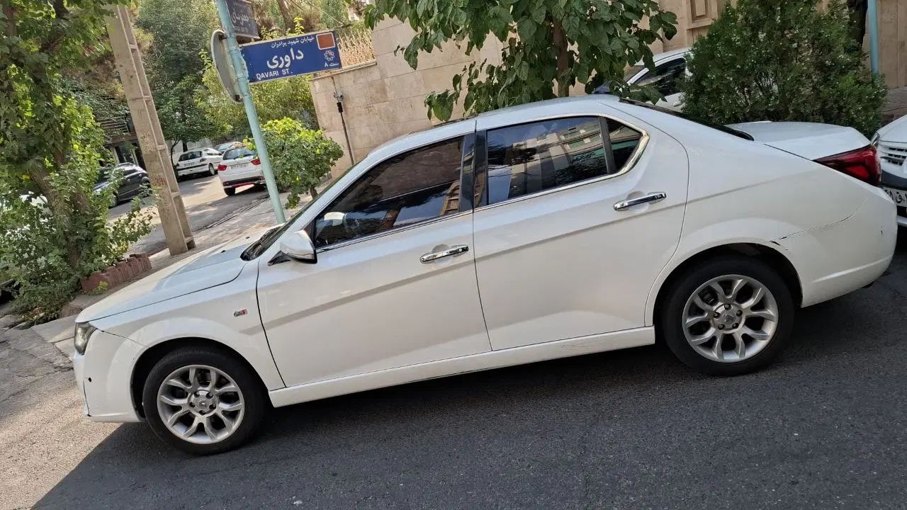 دنا پلاس توربو اتوماتیک - 1401