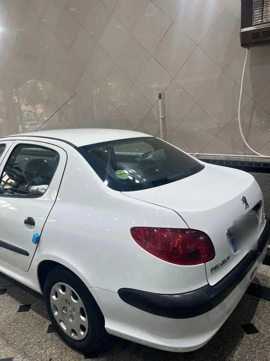 پژو ۲۰۶ صندوق دار v8 - 1399