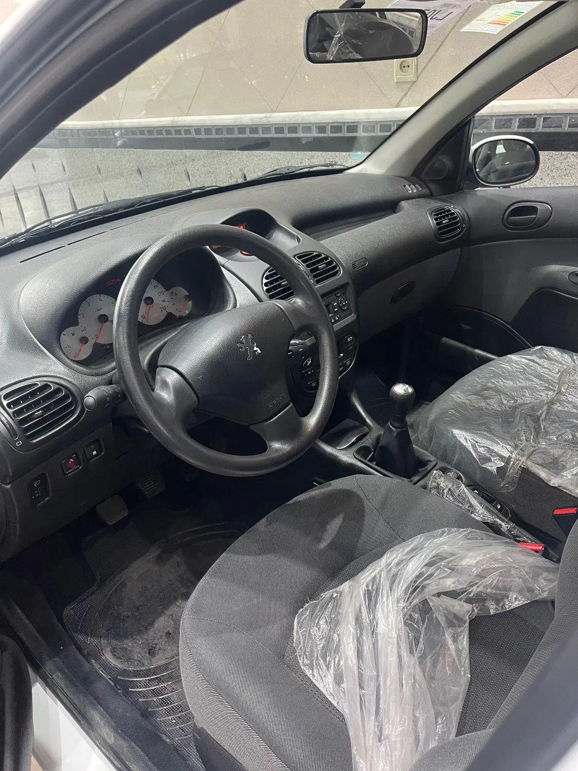 پژو ۲۰۶ صندوق دار v8 - 1399