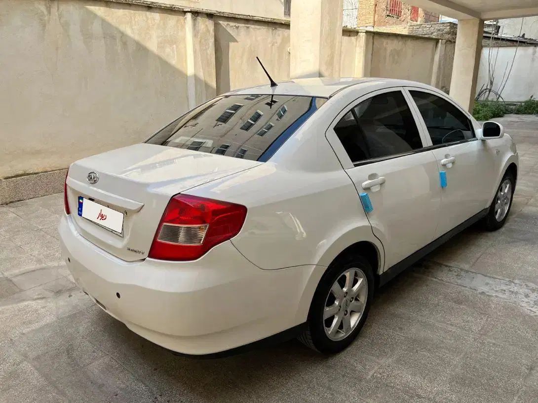 ام وی ام 550 اتوماتیک - 1395