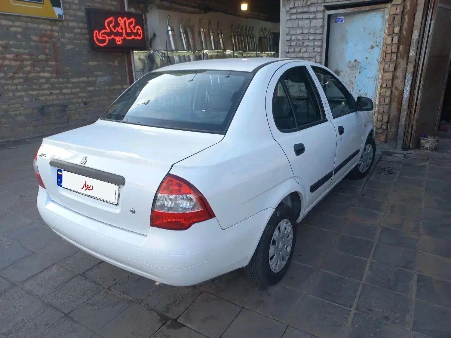 تیبا صندوق دار SX - 1394