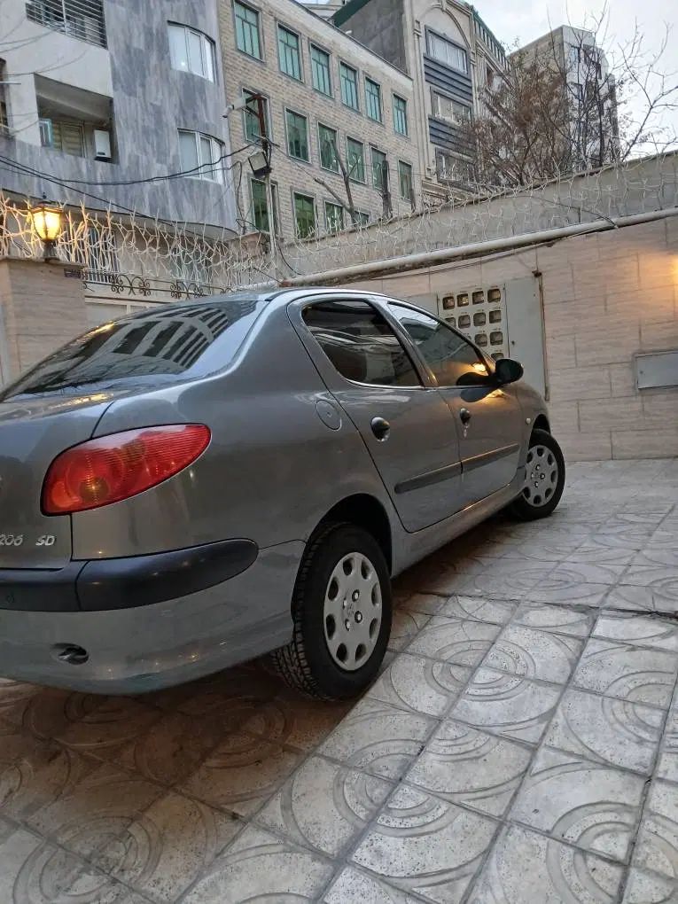 پژو ۲۰۶ صندوق دار v8 - 1393