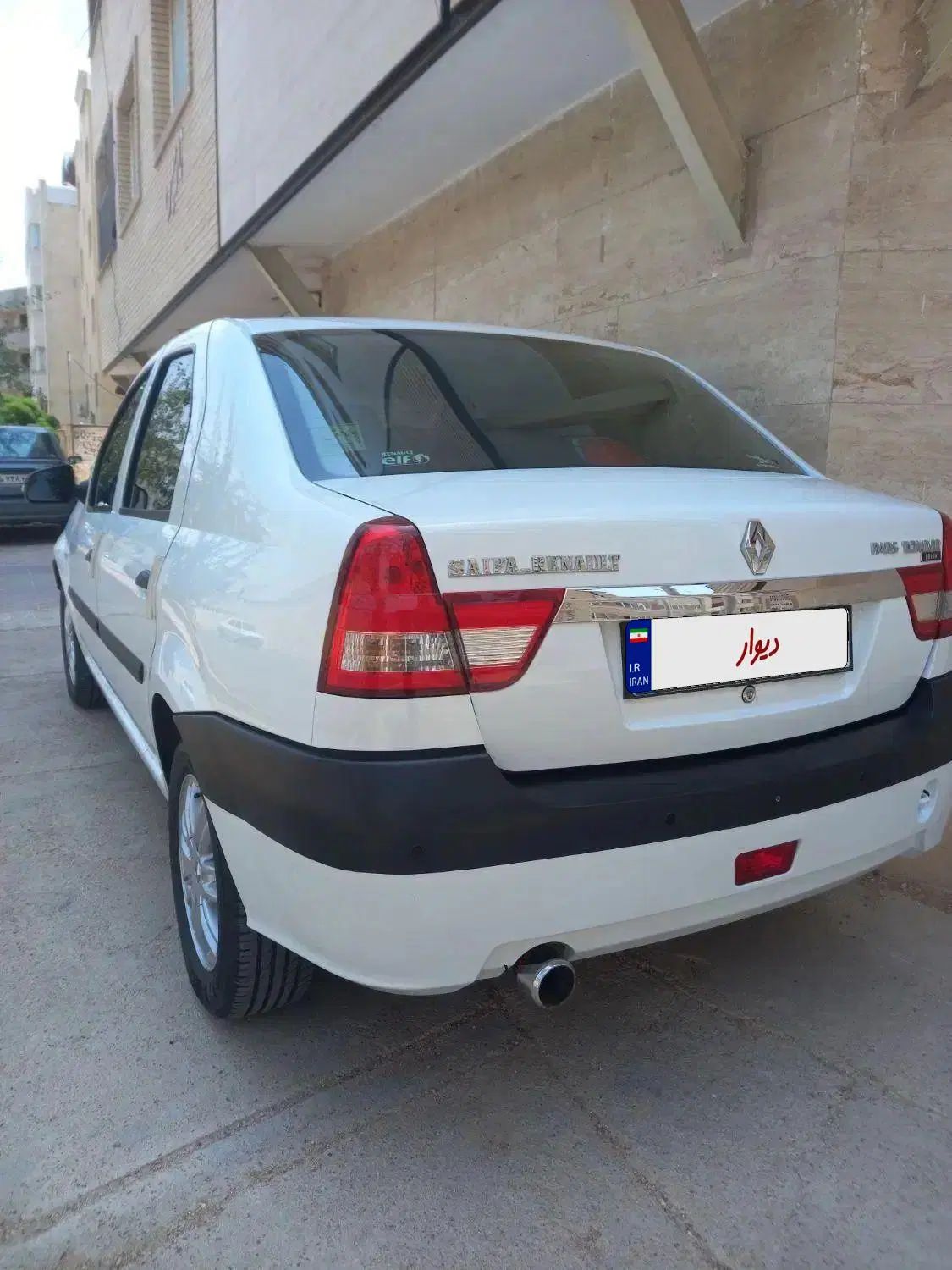 خودرو رنو، پارس تندر آگهی ann_20000202