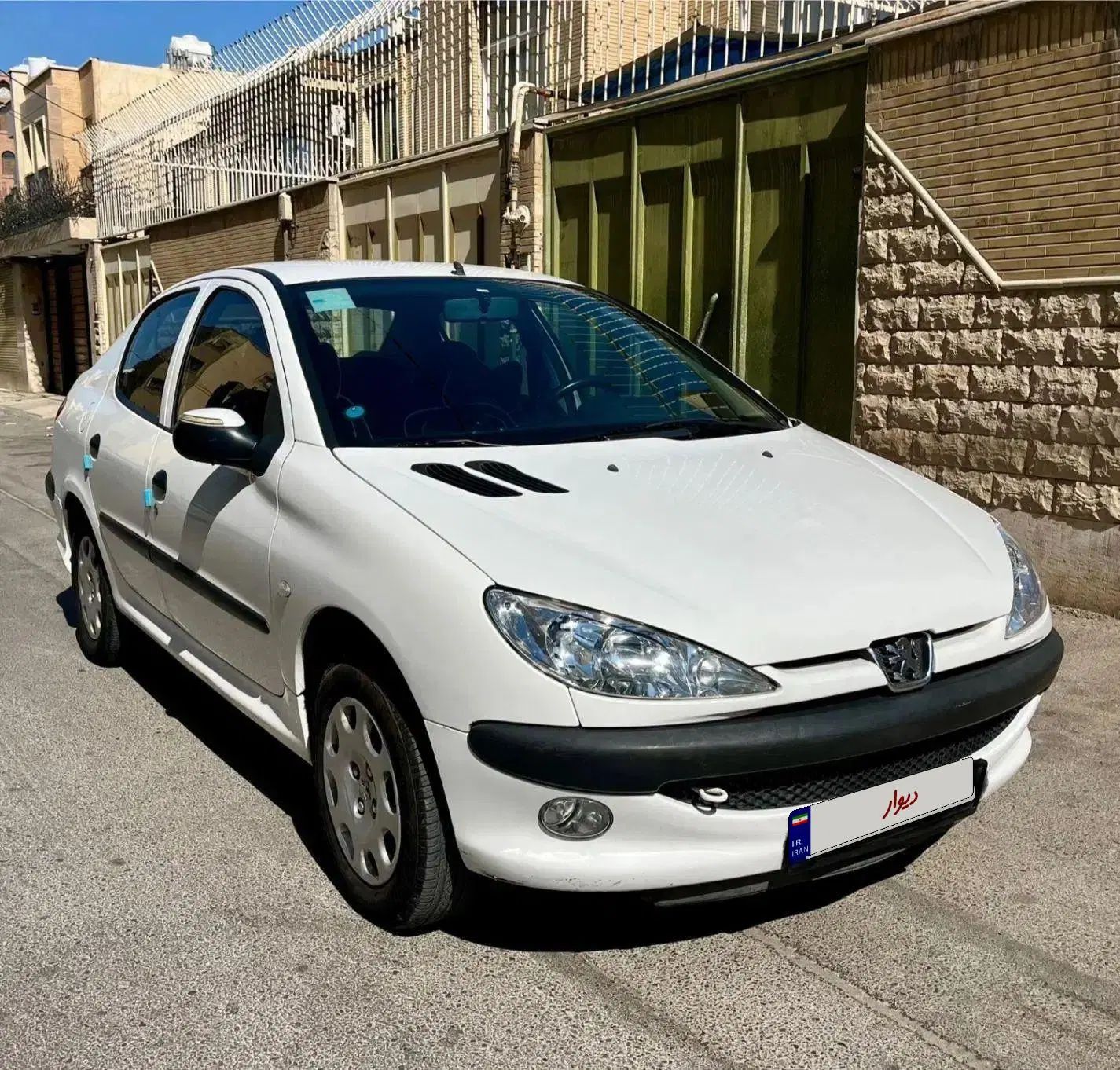 پژو ۲۰۶ صندوق دار v8 - 1396