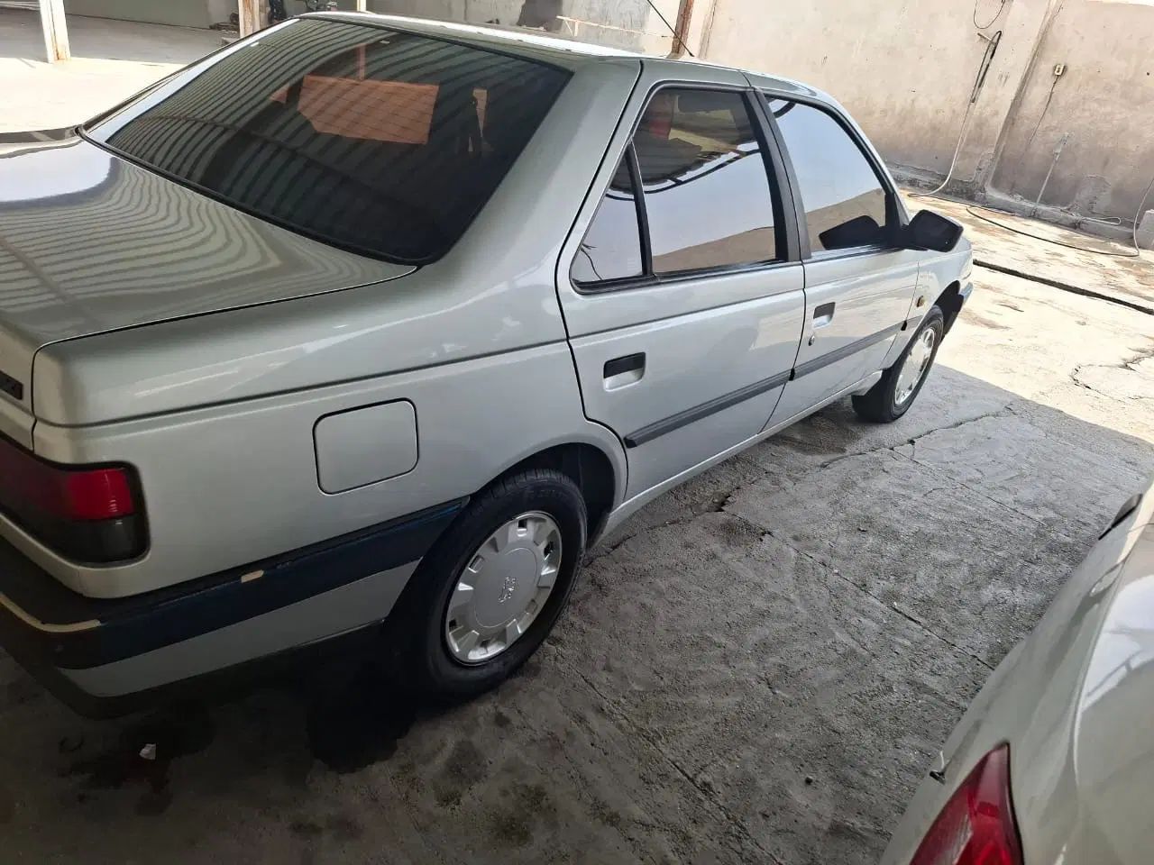 پژو 405 GL - 1377